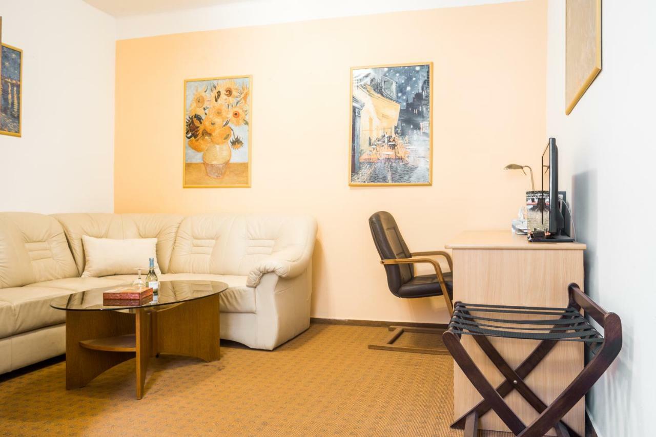Pension Konopiste Бенешов Экстерьер фото